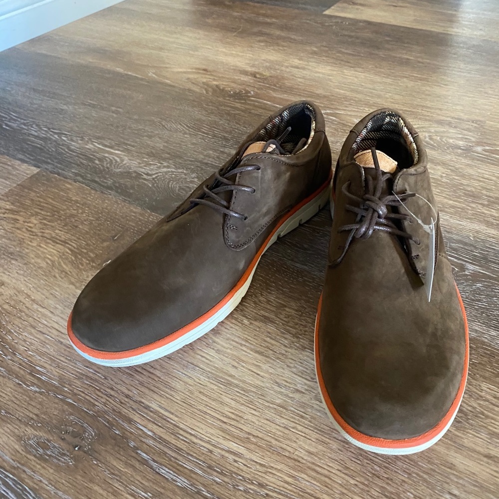 Men’s casual suede shoe